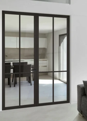 Puerta abatible hierro y cristal